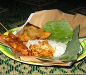 800px-Nasi_kucing_langgi